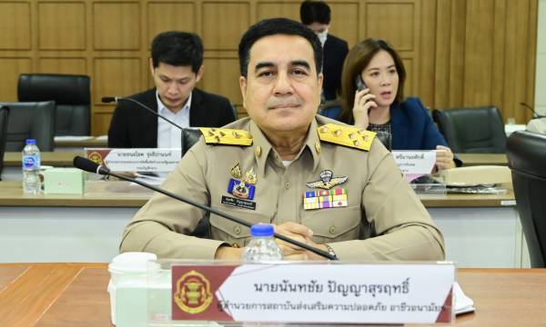 ผู้อำนวยการ สสปท. ร่วมประชุมหารือโครงการศึกษาการจัดการความปลอดภัยงานก่อสร้างและบำรุงทาง