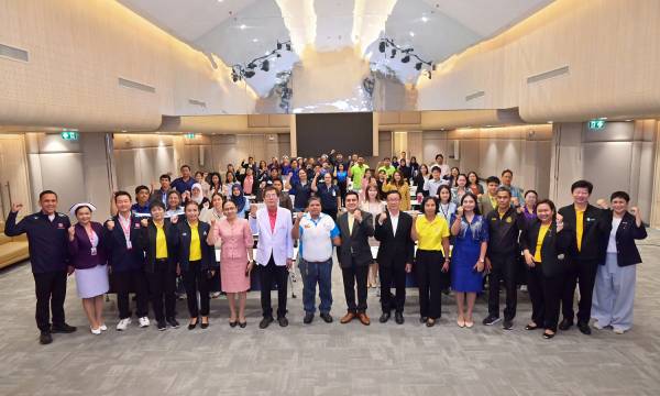 ผู้อำนวยการ สสปท. กล่าวเปิดทักทายผู้เข้าอบรม Smart Safety Management and Sustainability รุ่นที่ 3 จ.สงขลา