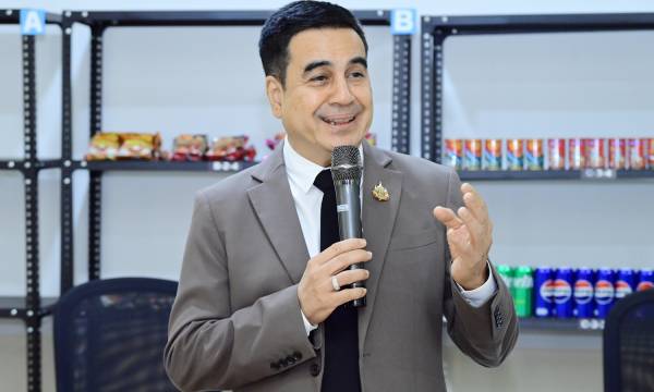 ผู้อำนวยการ สสปท. บรรยายความรู้ด้านความปลอดภัยฯ ให้กับแรงงานไทยที่จะไปประเทศอิสราเอล
